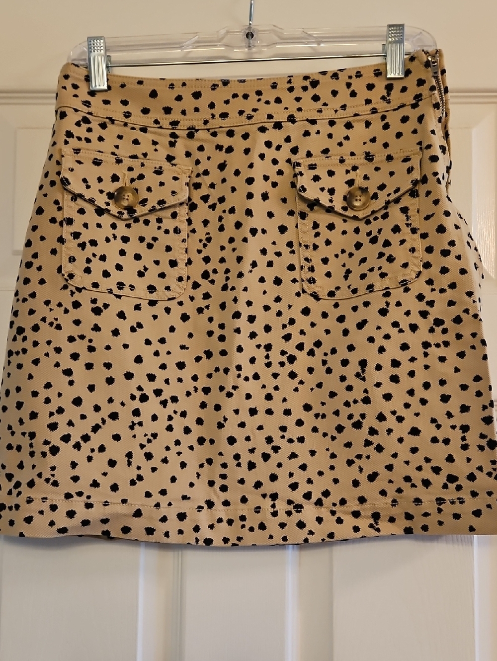 LOFT Tan and Black Spotted Pocket Mini Skirt